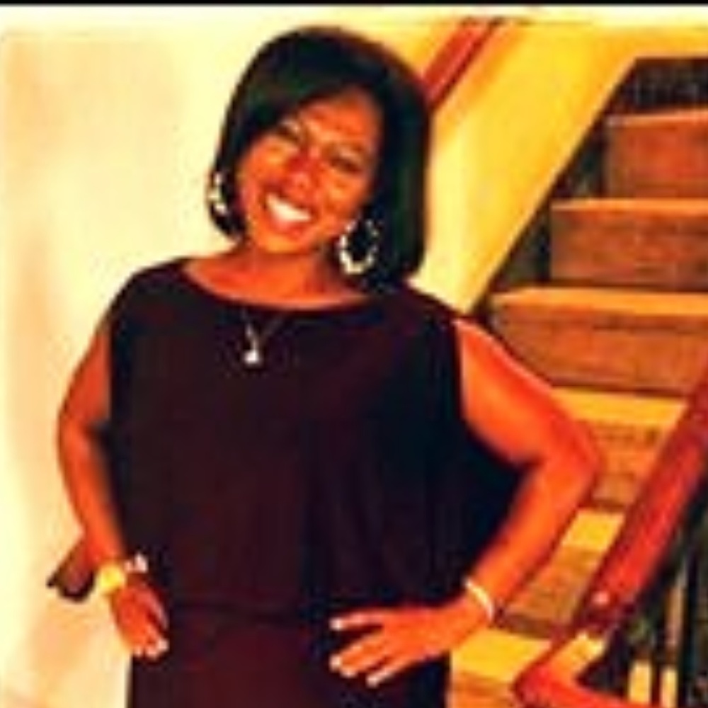 Meet your Posher, Kendra